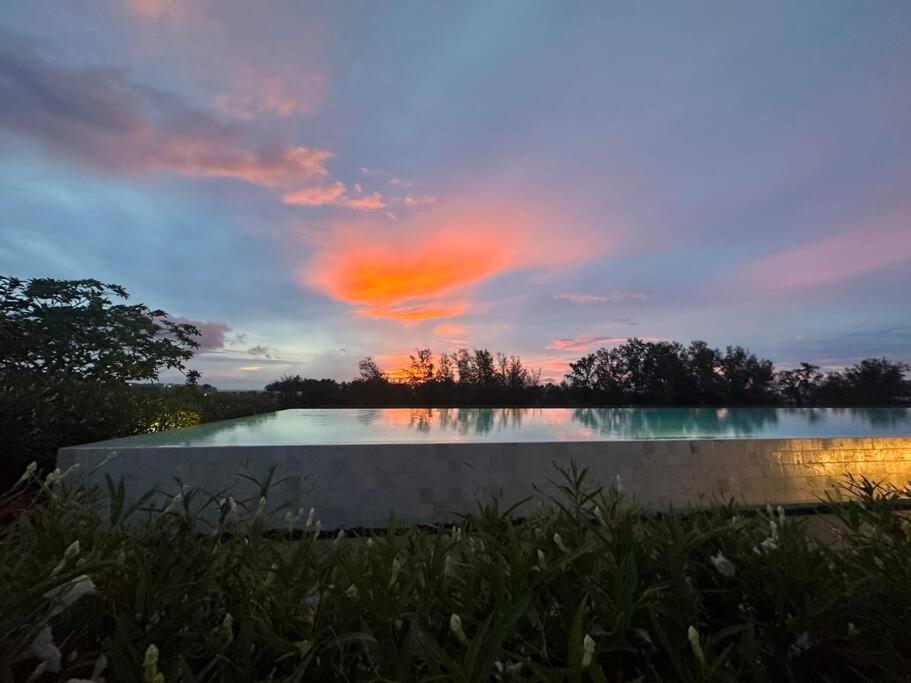 Apartment Laguna Skypark, 2 Bedrooms & Large Terrace With Golf View Phuket